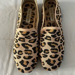 Steve Madden Leopard Print Flats - Black and Tan